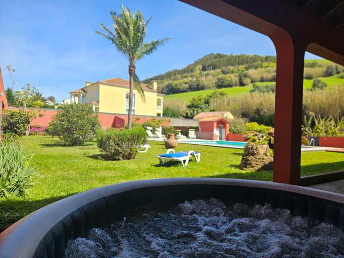Sport & Beauty, A Casa do Comandante, Lagoa