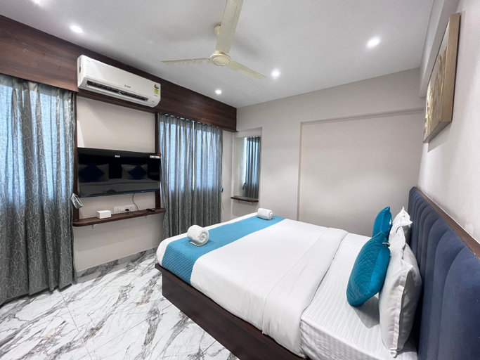 Room 3, HOTEL GOLDEN DAWN, Thane