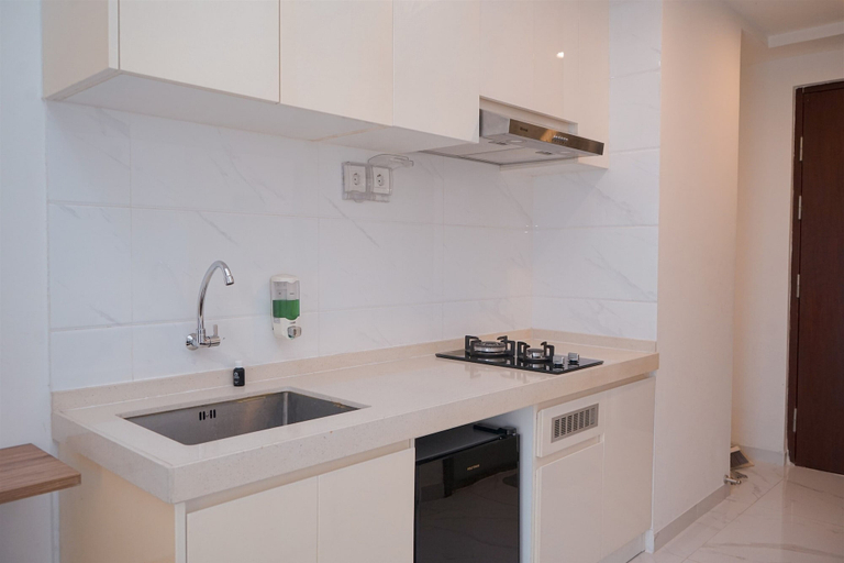 Interior 3, Cozy And Best Location Studio At Sky House Bsd Apartment, Tangerang
