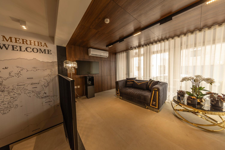 Others 5, Lokali Rooms