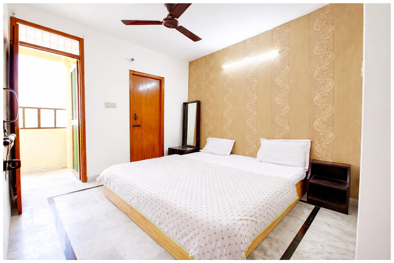 Bedroom 5, Goroomgo Shah Guest House, Nainital