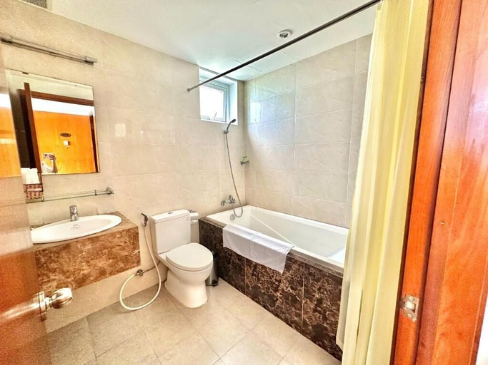 Bathroom 4, Nha Trang Wonderland Hotel, Nha Trang