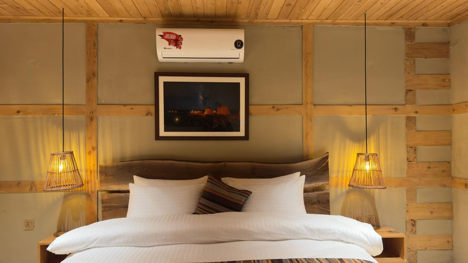 Others 3, Khar Hotel, Northern Areas