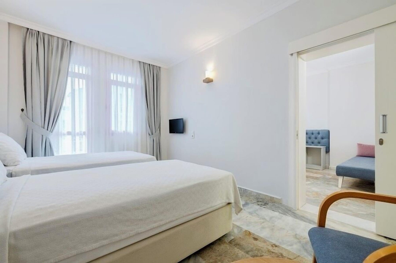 Bedroom 4, Hanedan Beach Hotel, Foça