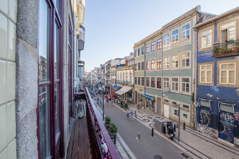 Room 3, RA - Baixa in Oporto, Porto