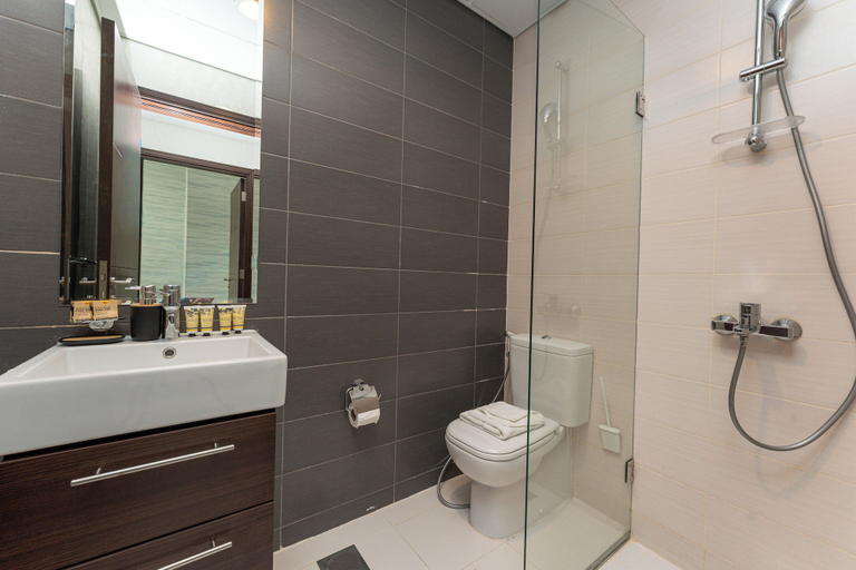 Bathroom 4, PVH - Mimosa - Serene 3BR Villa, Dubai