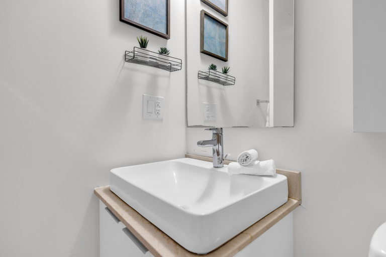 Bathroom 4, Toronto Union Residences, Toronto