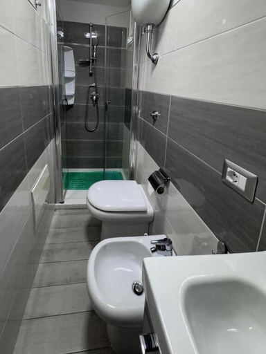 Bathroom 2, IL PALAZZETTO GAETA, Latina