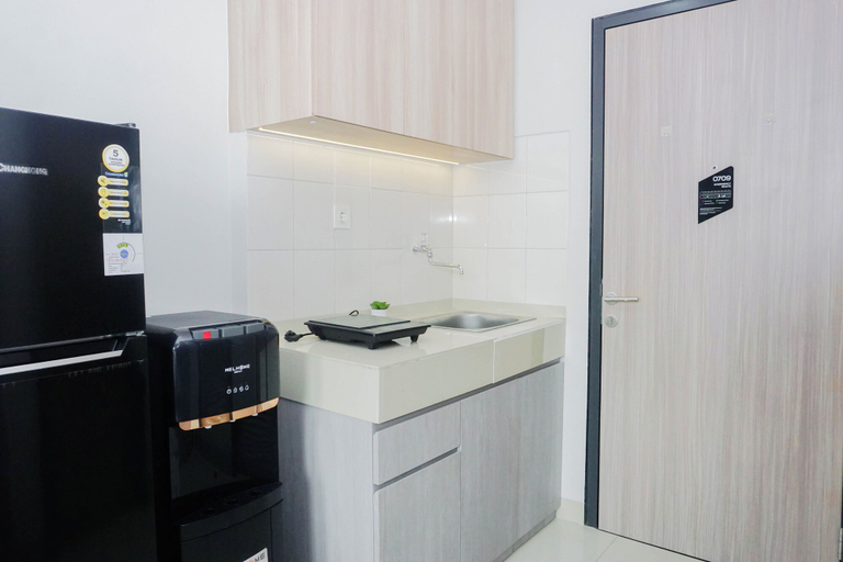 Private kitchen 3, Comfy Studio For 2 Pax At Monroe Tower Apartment, Cikarang