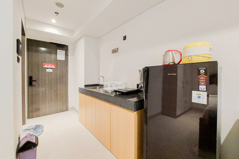 Interior 5, Comfy And Nice Studio Apartment At Carstensz Residence, Tangerang Selatan