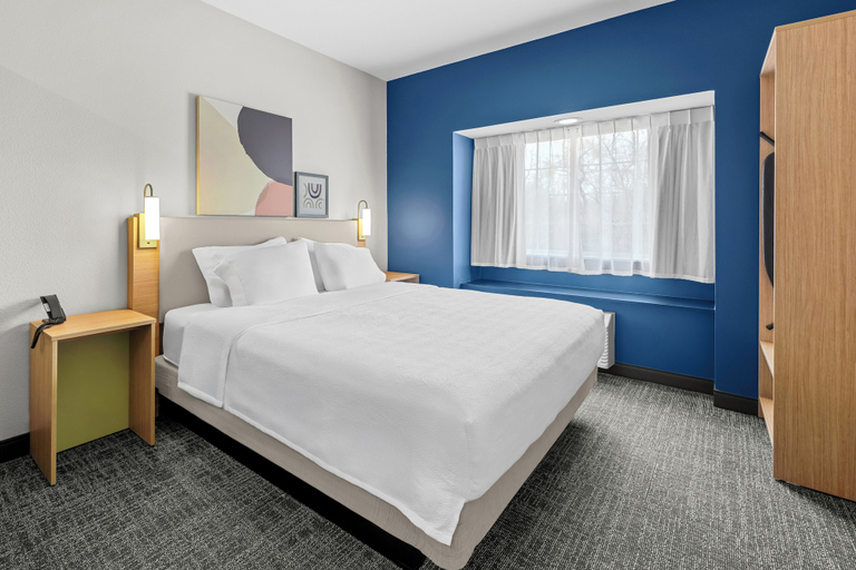 Bedroom 4, Spark by Hilton Stillwater, Payne