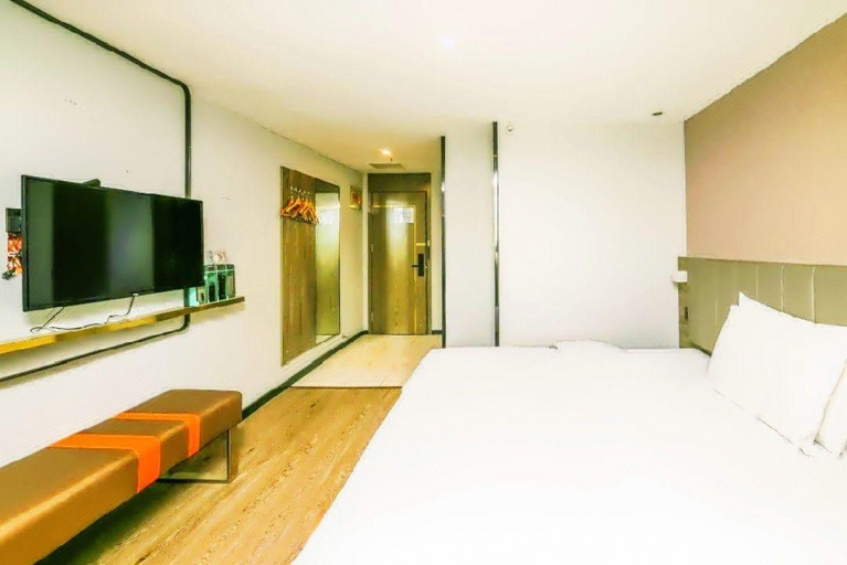 Bedroom 3, 7 Days Inn Beijing Liujiayao Subway Station Branch, Beijing
