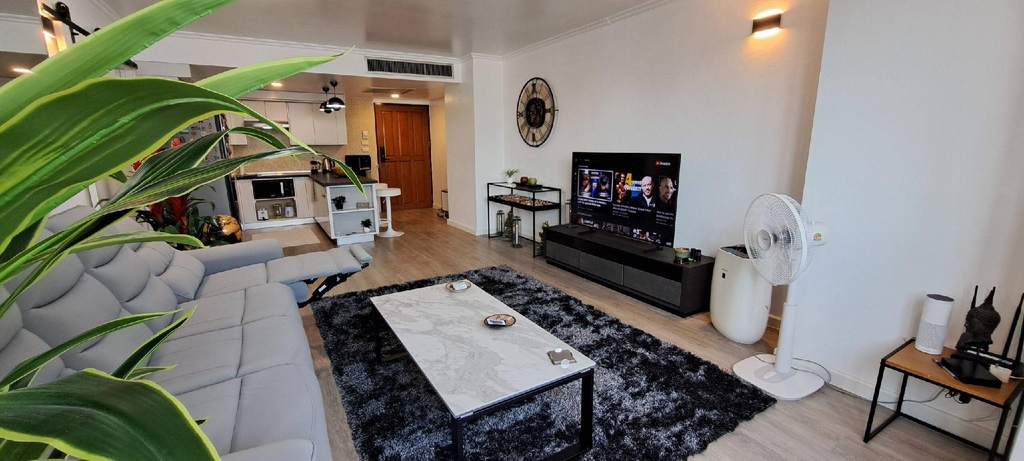 3, Newly renovated 1 bedroom condo NANA, Khlong Toey