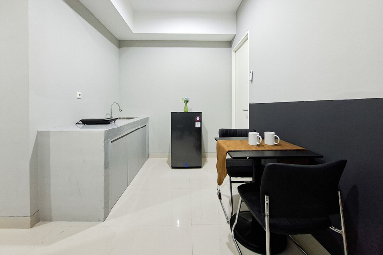 Private kitchen, Tranquil And Chic 1Br At The Ayoma Apartment, Tangerang Selatan