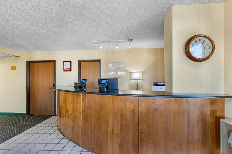 Others 5, Econo Lodge Longmont East, Weld
