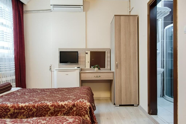 Room 3, Dınar Hotel, Fatih