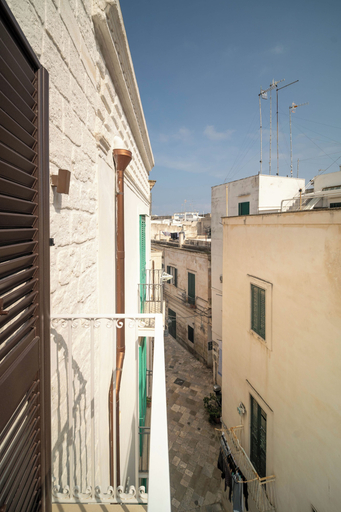 Property grounds 2, Le Contrade Vico Alba, Bari