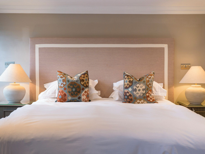 Bedroom 2, The Kings Arms, WorldHotels Distinctive, Dorset