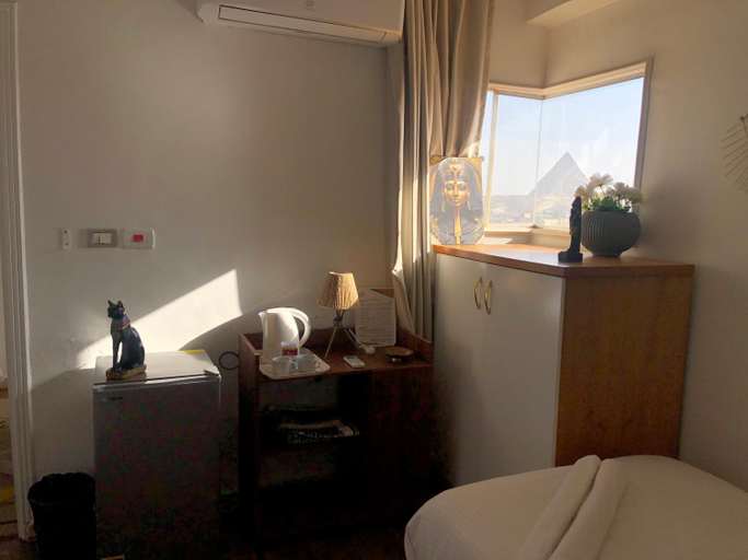 Others 4, Rafifi pyramids inn view, Al-Ahram