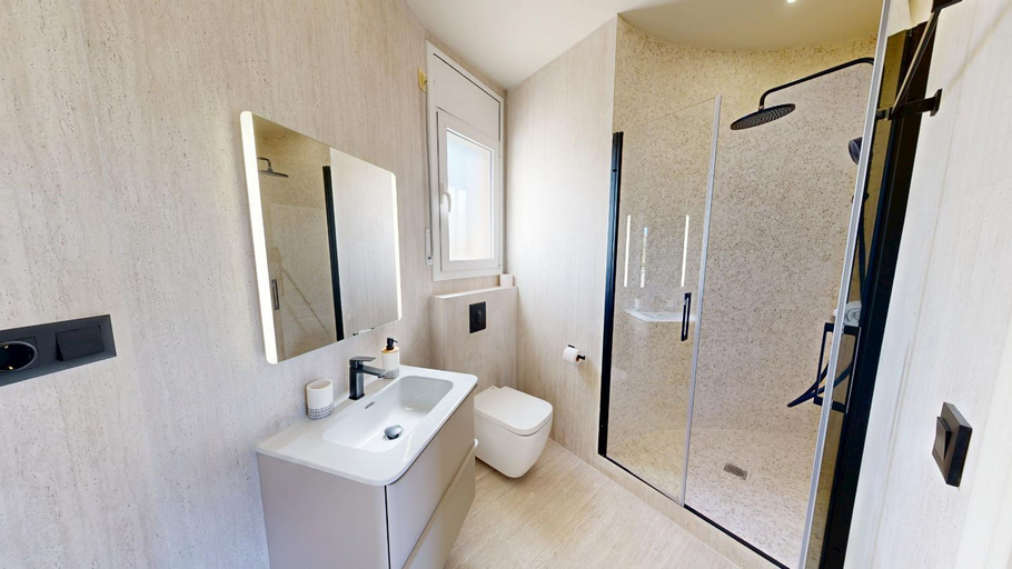 Bathroom 4, Villa Donnet, Tarragona
