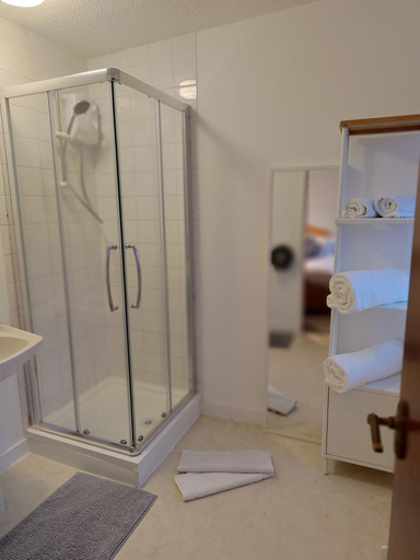 Bathroom 4, Windsor Local Hotel, Pembrokeshire