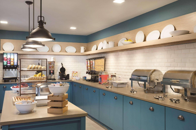 Food & Drinks 5, Country Inn & Suites by Radisson Lawrence, Douglas