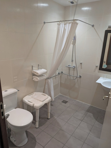 Bathroom, ibis Styles Belfort Centre, Territoire de Belfort
