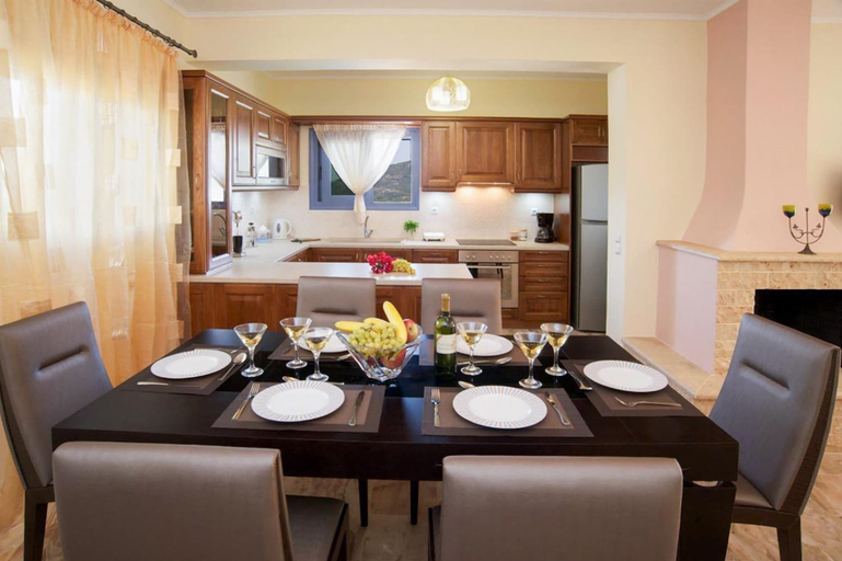 Others 2, Sunrise Villa With 3 Bedrooms and 3 Bathrooms, Ionian Islands