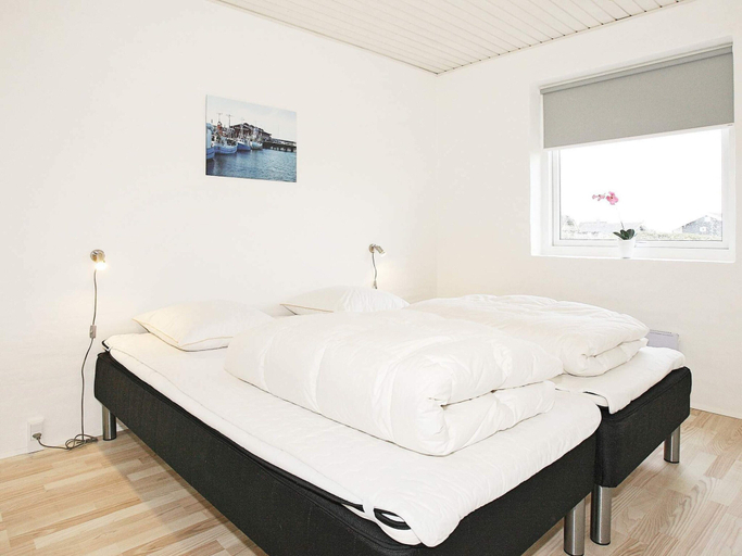 Bedroom 2, 5 Star Holiday Home in Harboore, Lemvig
