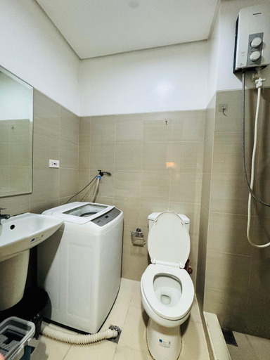 Bathroom, PRIME|Unit connected to pool, Pasay City