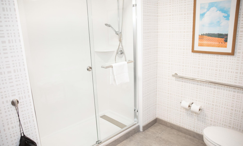 Bathroom 4, Hampton Inn Shrewsbury, York