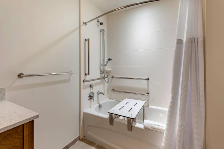 Bathroom 5, Comfort Inn & Suites Pittsburgh-Northshore, Allegheny