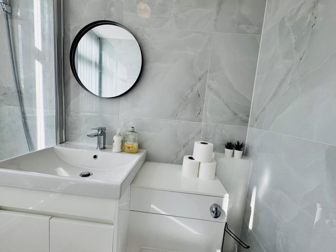 Bathroom 3, Home Studio Free Parking Prime Location, Slough