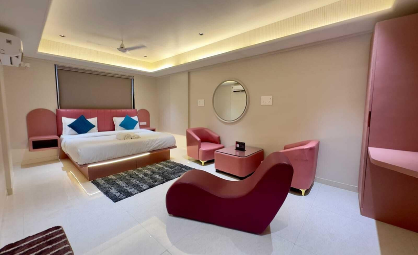 Room 5, Hotel Wow Stay- Ambegaon Pune, Pune