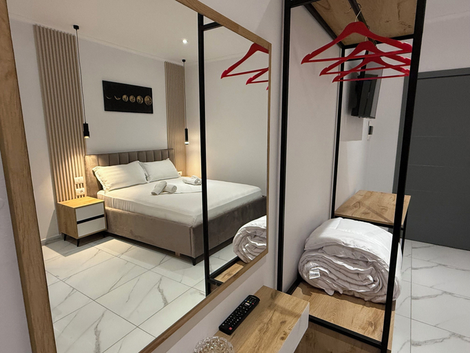 Bedroom 3, Full Moon Apartments, Sarandës