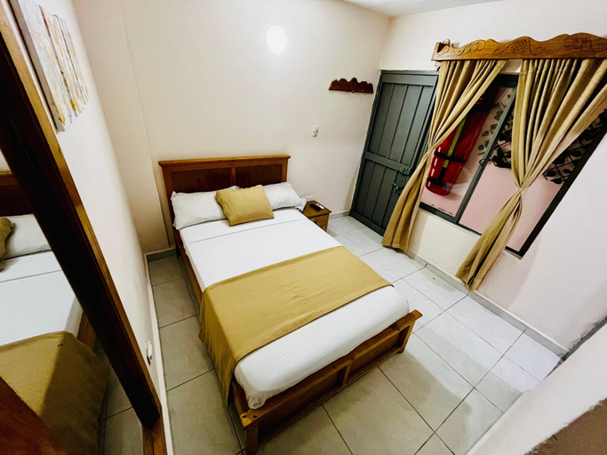 Bedroom 3, Hotel El Progreso, Armenia