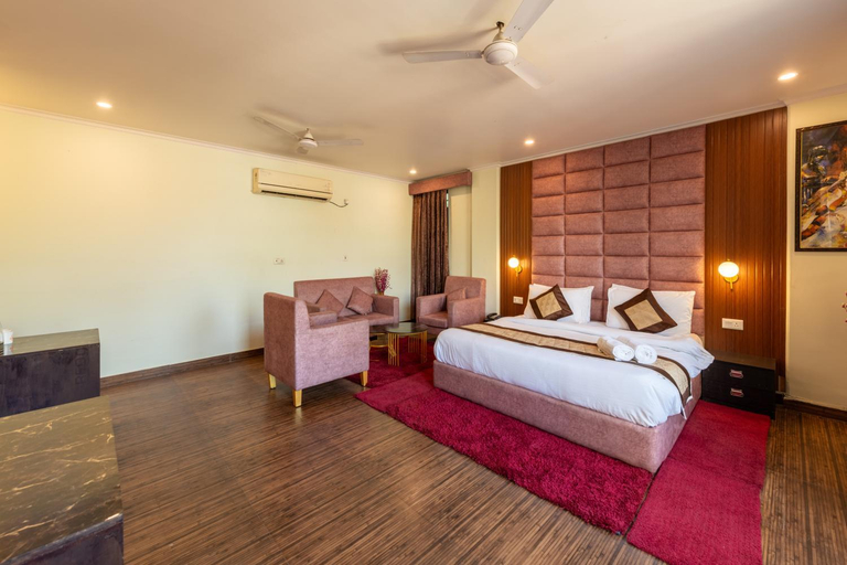Others 2, La Comfort By shrpl, Gurgaon