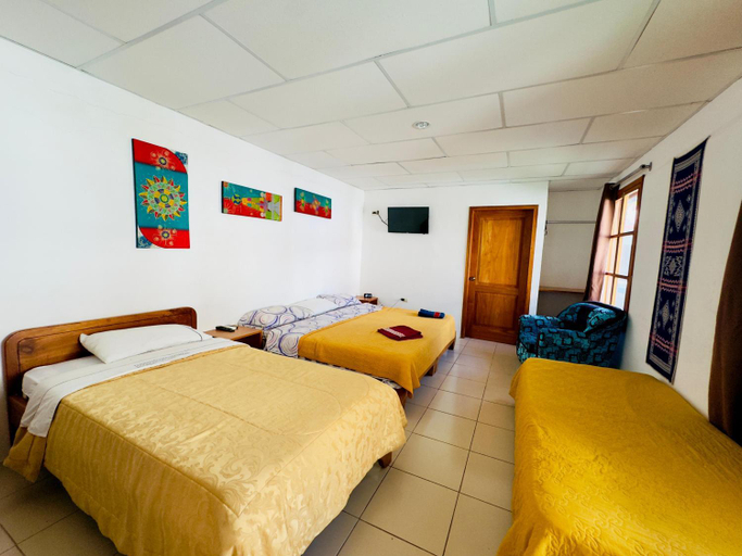 Bedroom 2, The Galapagos Pearl B&B, Santa Cruz