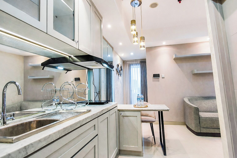 Private kitchen 4, Artistic And Bright 1Br At Grand Sungkono Lagoon Apartment, Surabaya