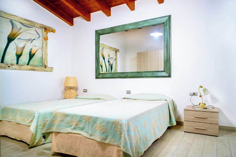 Others 5, villa chia, Cagliari