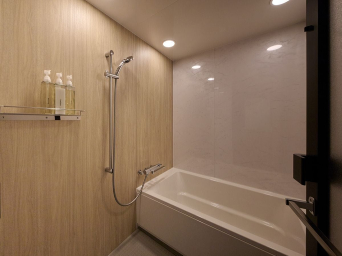 Bathroom 5, The Royal Park Hotel Maihama Resort Tokyo Bay, Edogawa
