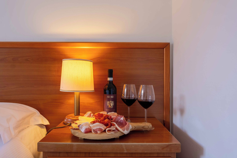 Bedroom 4, Miravalle Supersport Hotel, Udine