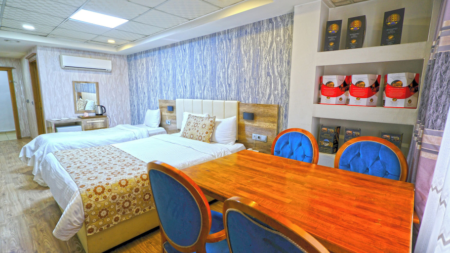 Room 2, Divanyolu Otel, Merkez