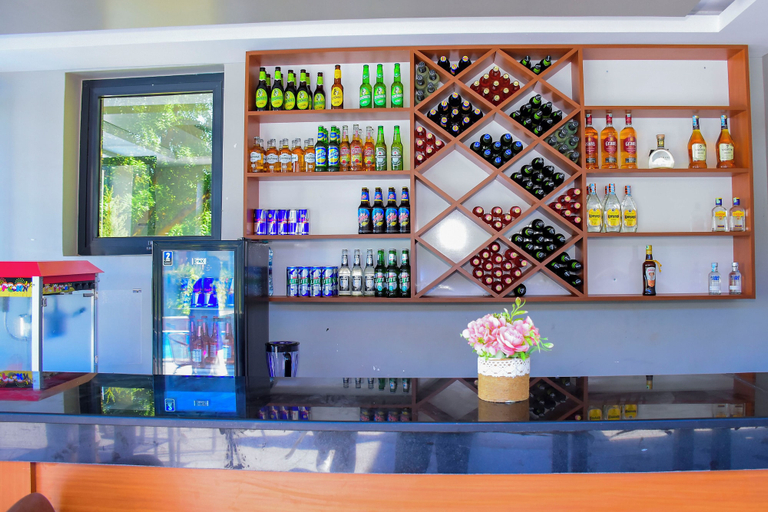 Poolside bar, SANAAN HOTEL DODOMA, Dodoma Urban