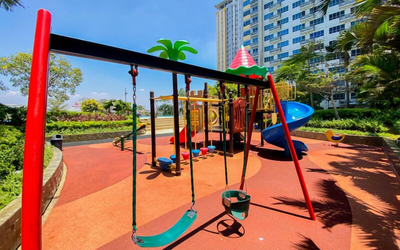 Children's play area - outdoor 4, Serene Studio With City View At Springlake Summarecon Bekasi Apartment, Bekasi