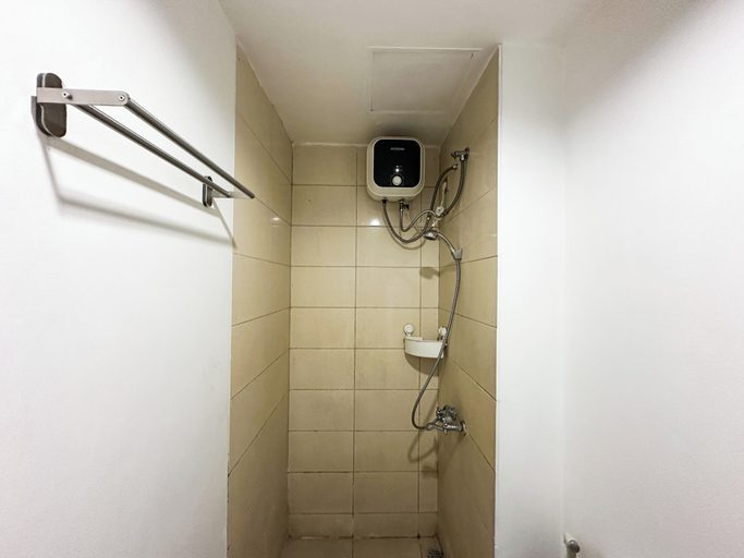 Bathroom 4, Compact Studio Near Exit Tol Sidoarjo At Tamansari Prospero Sidoarjo Apartment, Sidoarjo