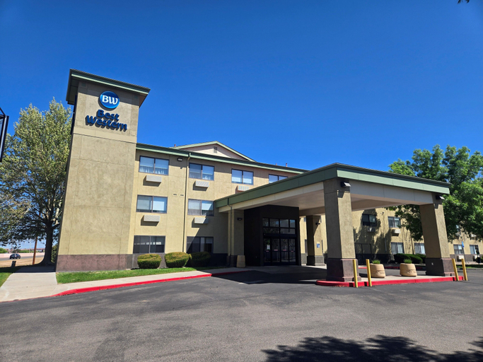 Exterior & Views 2, Best Western North I-25 Hotel, Bernalillo