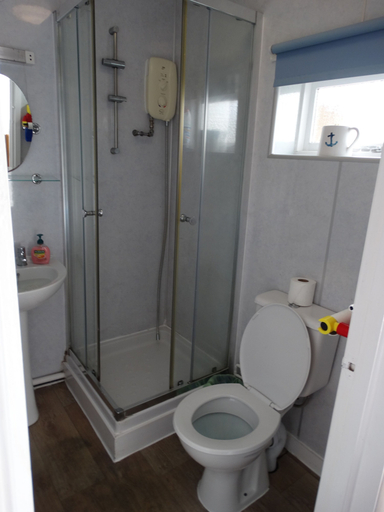 Bathroom, The Hides, Northumberland
