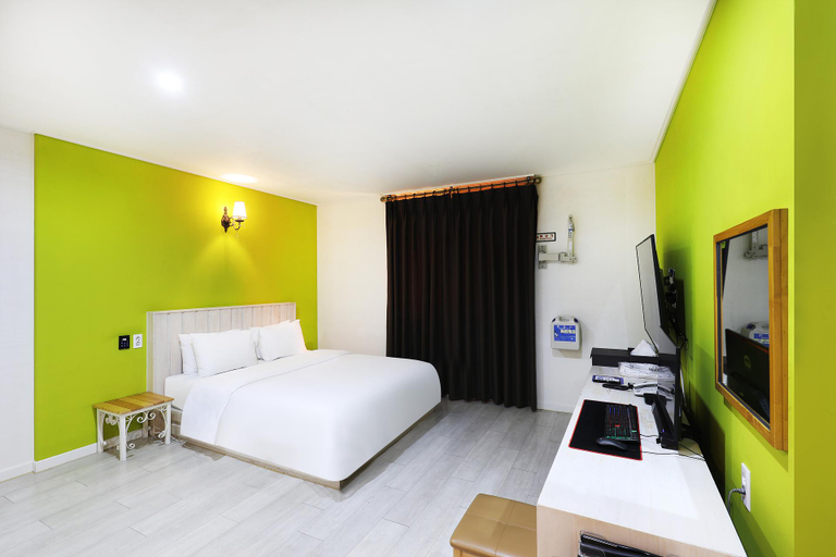 Bedroom 3, Yeoju Ace Hotel, Yeoju