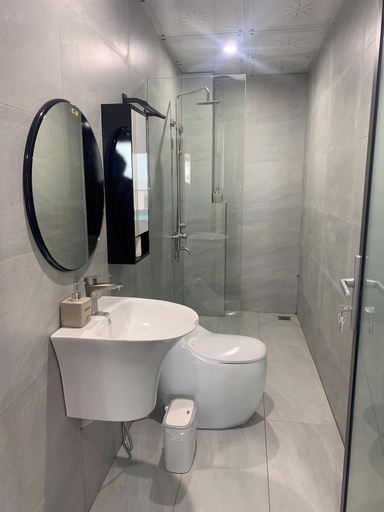 Bathroom 5, El Mulato Hotel & Apartment, Da Nang